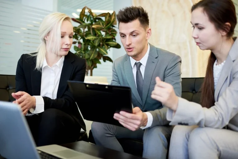 Client-Centered Approach with Clear Communication