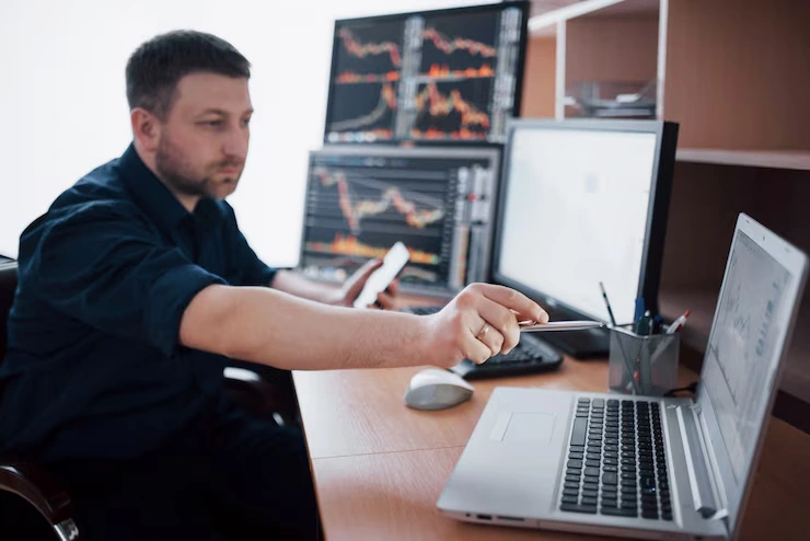 5. Financial Crime & AML Compliance