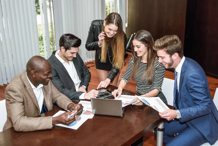 Why Choose Dubai Contract Drafting Lawyer Services