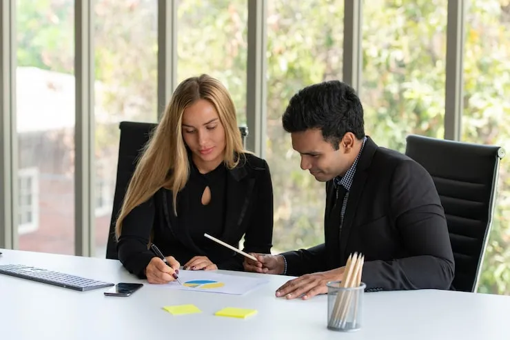 Corporate Governance & Ethics Advice​
