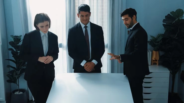 Dubai Contract Dispute Lawyer Services