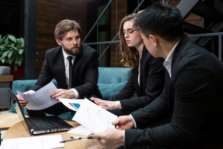 Why Choose Dubai Contract Dispute Lawyer Services