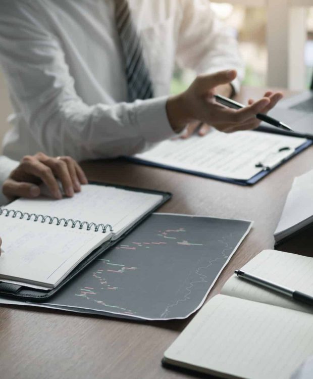Commercial Contract Lawyer, Will Writer